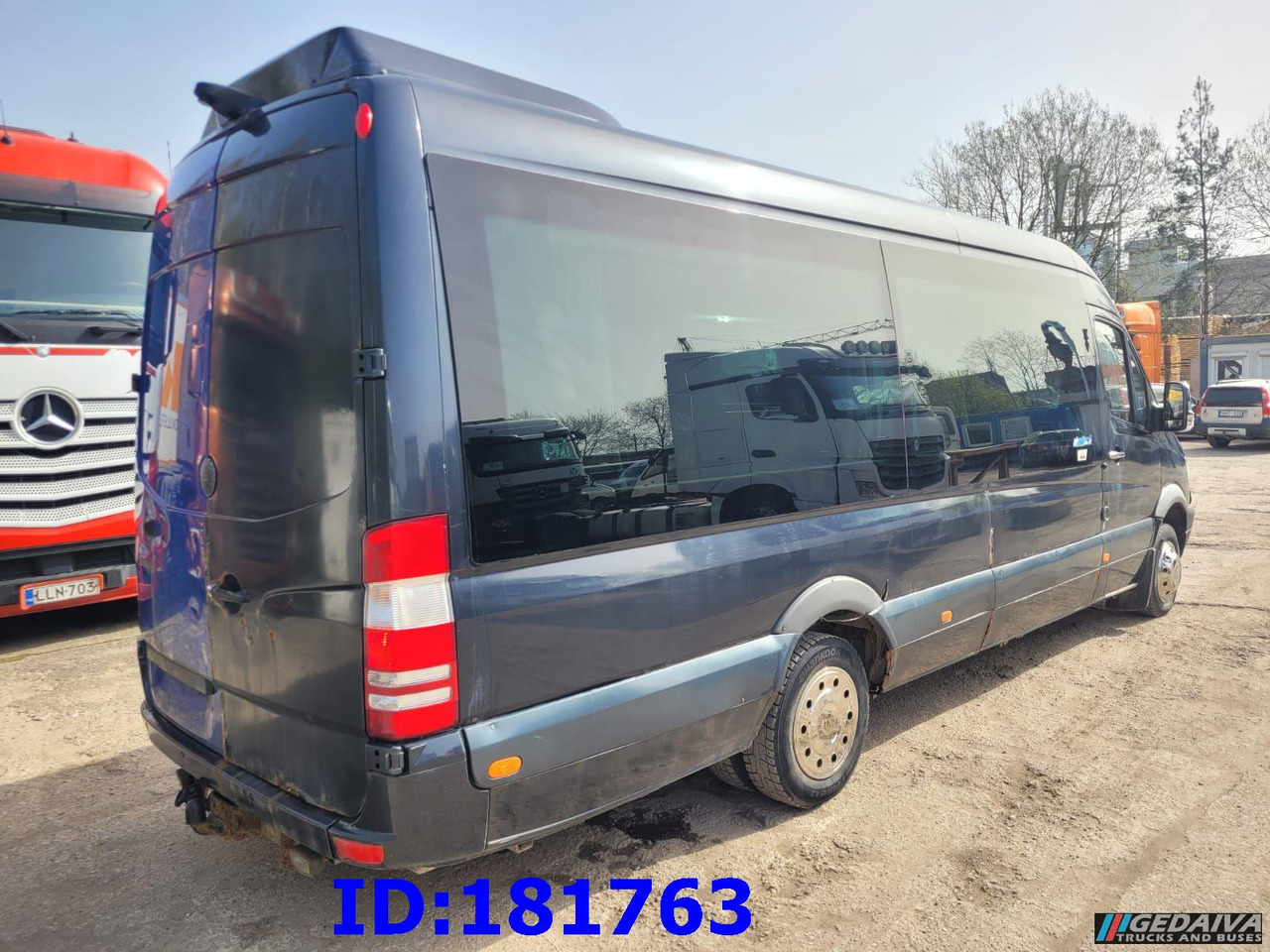 MERCEDES-BENZ Sprinter 518 - VIP - 17 Seater - Autocar: foto 4 MERCEDES-BENZ Sprinter 518 - VIP - 17 Seater - Autocar: foto 4
