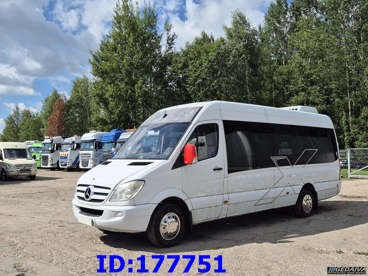MERCEDES-BENZ Sprinter 518 - VIP - 17-seater - Autocar: foto 1 MERCEDES-BENZ Sprinter 518 - VIP - 17-seater - Autocar: foto 1