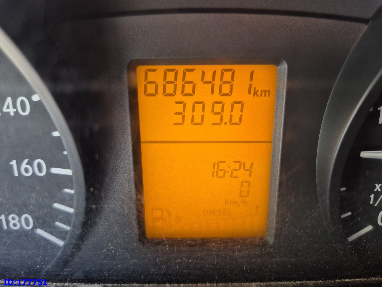 Minibús, Furgoneta de pasajeros MERCEDES-BENZ Sprinter 518 - VIP - 17-seater: foto 11 Minibús, Furgoneta de pasajeros MERCEDES-BENZ Sprinter 518 - VIP - 17-seater: foto 11