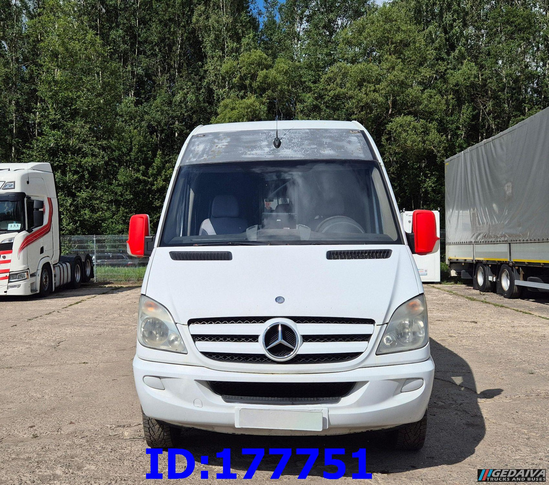 MERCEDES-BENZ Sprinter 518 - VIP - 17-seater - Autocar: foto 2 MERCEDES-BENZ Sprinter 518 - VIP - 17-seater - Autocar: foto 2