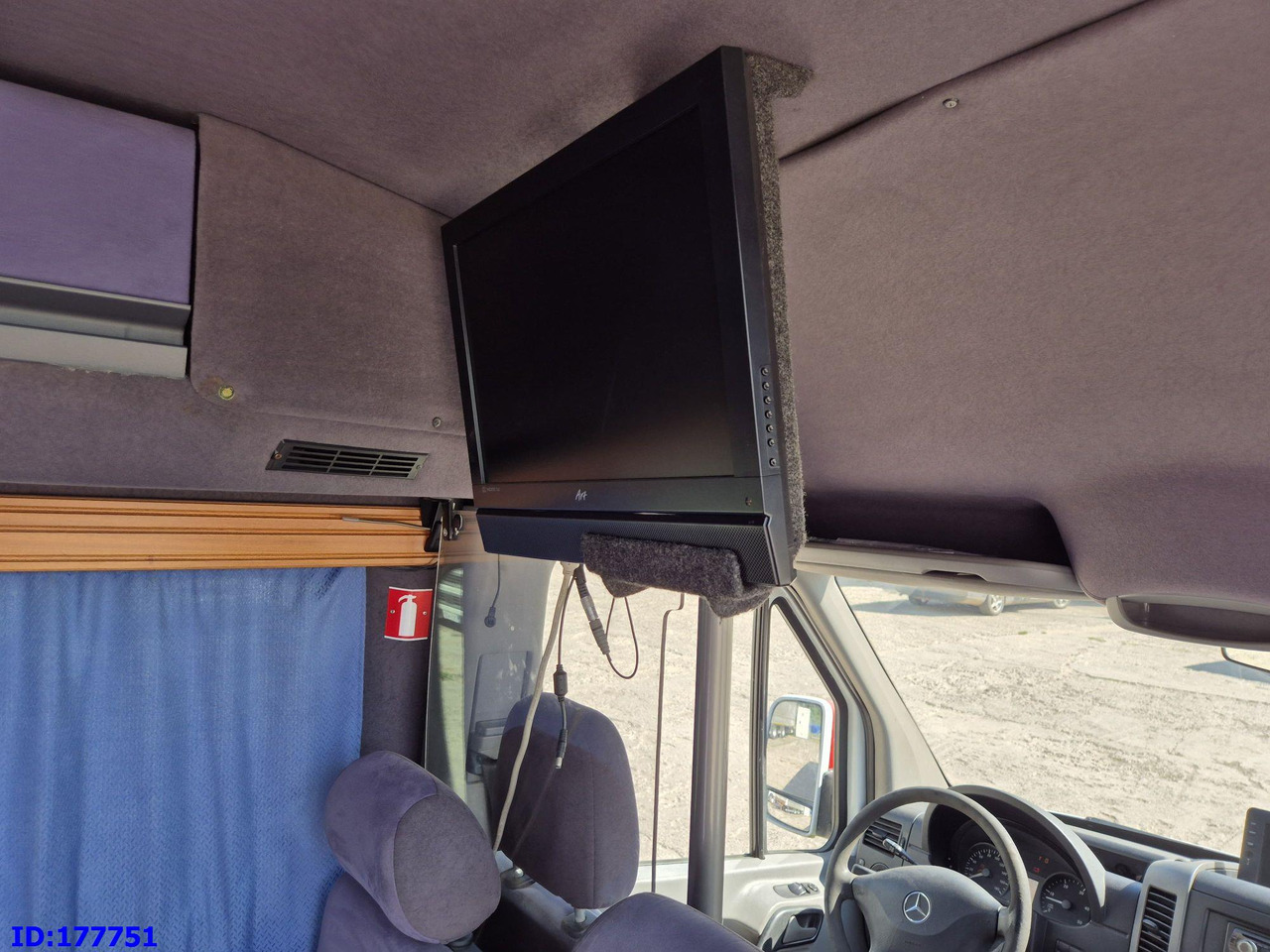 Minibús, Furgoneta de pasajeros MERCEDES-BENZ Sprinter 518 - VIP - 17-seater: foto 20 Minibús, Furgoneta de pasajeros MERCEDES-BENZ Sprinter 518 - VIP - 17-seater: foto 20