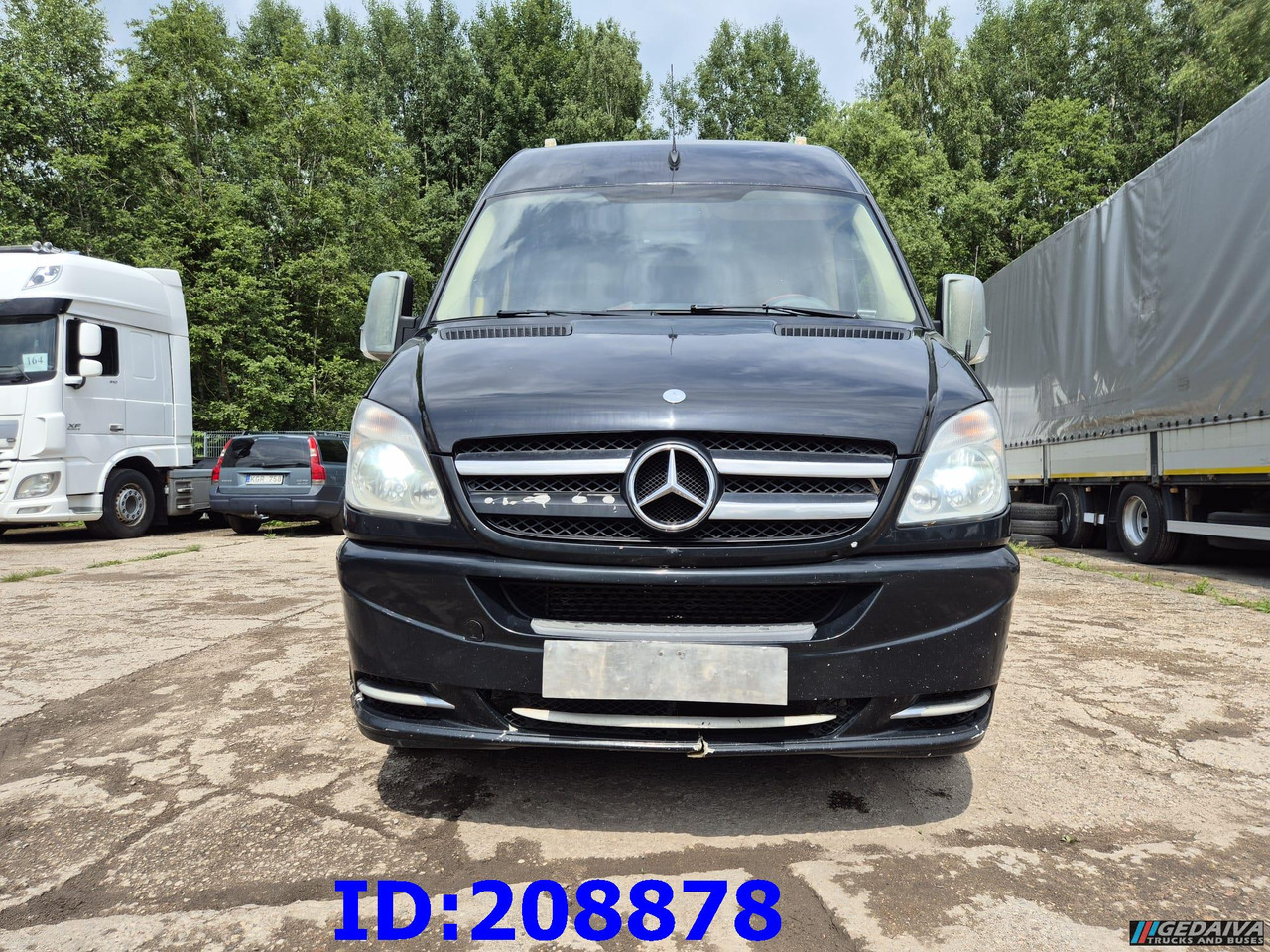 MERCEDES-BENZ Sprinter 519 -VIP- 17 places - Autocar: foto 2 MERCEDES-BENZ Sprinter 519 -VIP- 17 places - Autocar: foto 2