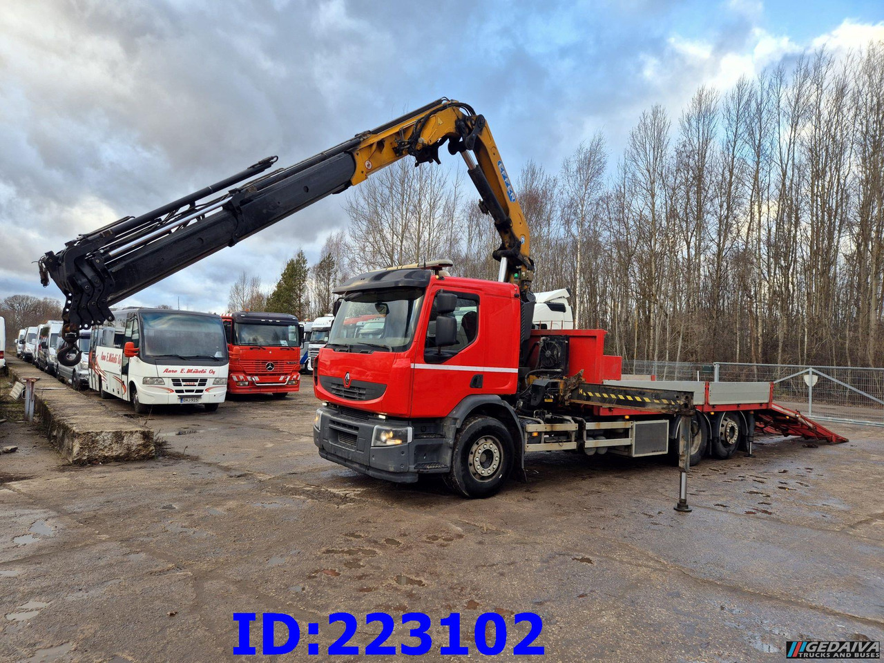 RENAULT Lander 430.26 6x2 + Crane EFFER 225/5S - Camión caja abierta: foto 1 RENAULT Lander 430.26 6x2 + Crane EFFER 225/5S - Camión caja abierta: foto 1