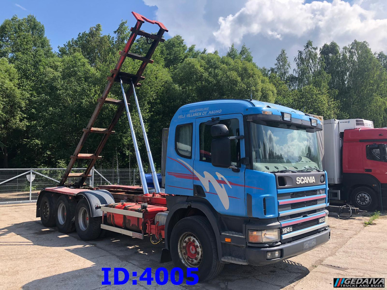 SCANIA 124 400 8x4 - Camión con equipo de cable: foto 4 SCANIA 124 400 8x4 - Camión con equipo de cable: foto 4