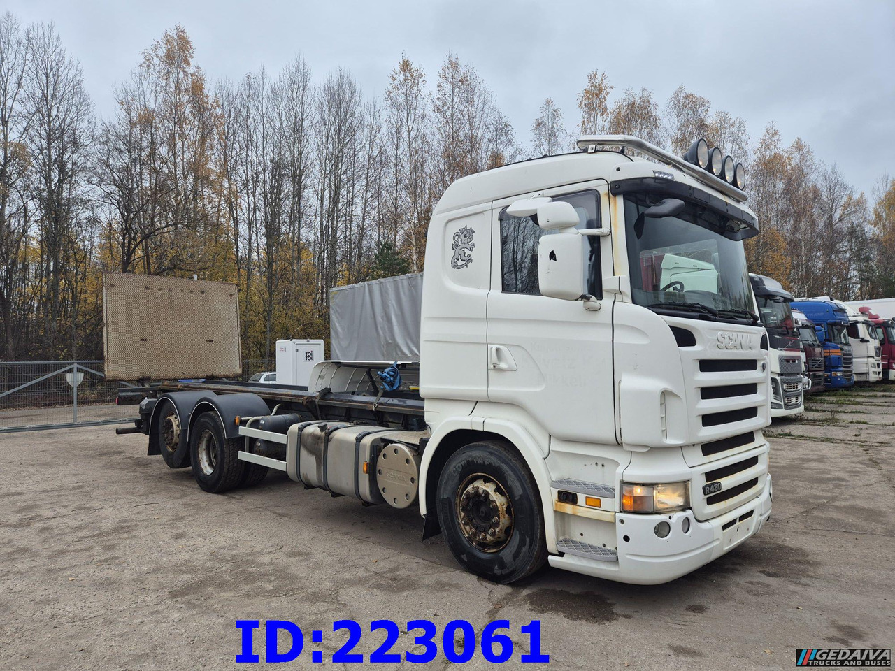 SCANIA R480 6X2 3 Pedals - Camión chasis: foto 4 SCANIA R480 6X2 3 Pedals - Camión chasis: foto 4