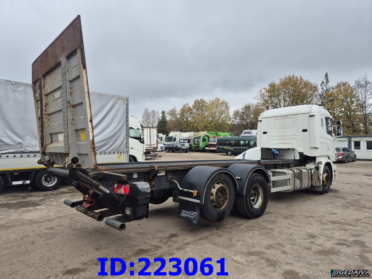 SCANIA R480 6X2 3 Pedals - Camión chasis: foto 5 SCANIA R480 6X2 3 Pedals - Camión chasis: foto 5