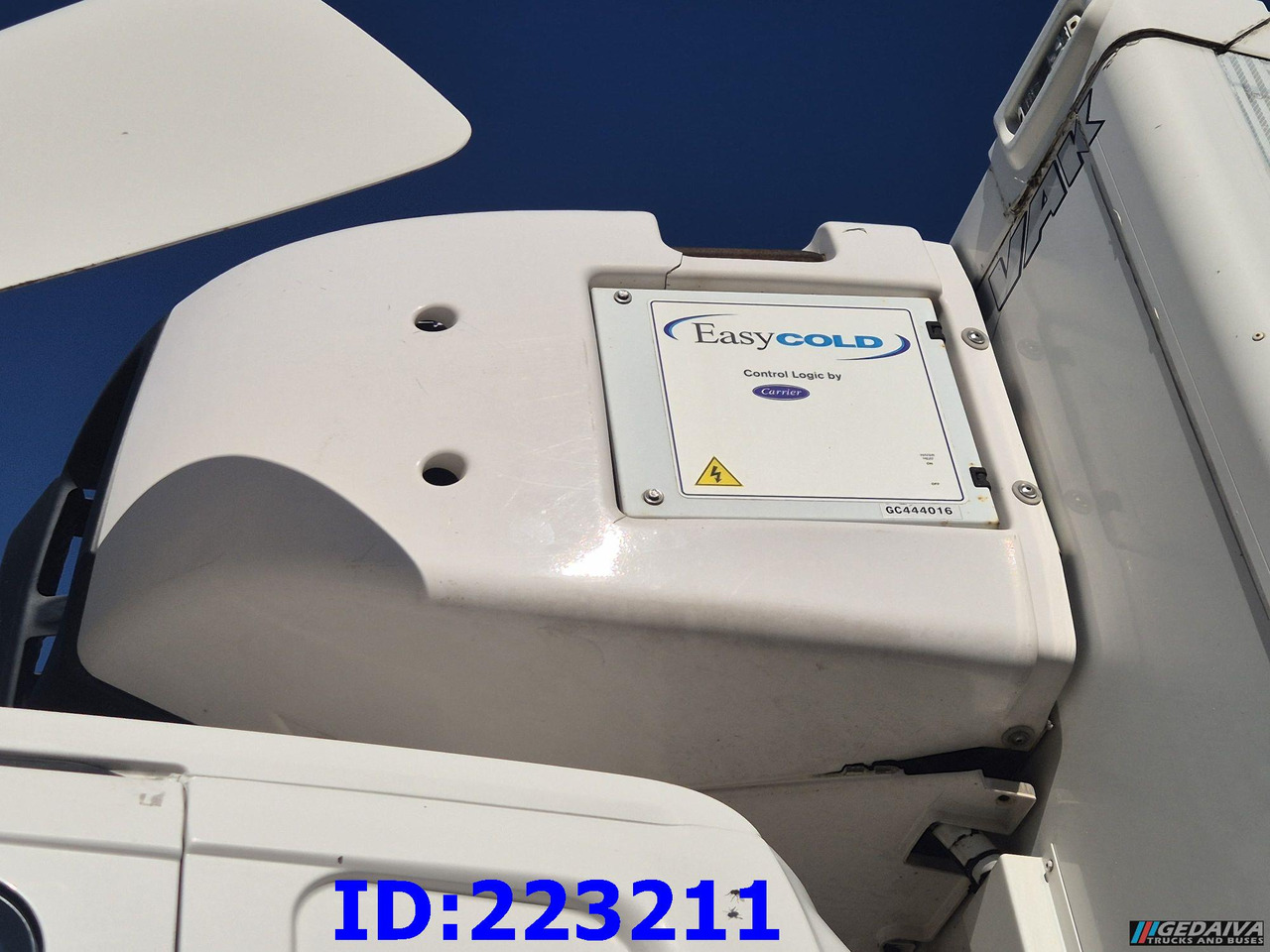 SUPRA 1250 - 12X MTL3 400/3/50 - Refrigerador: foto 2 SUPRA 1250 - 12X MTL3 400/3/50 - Refrigerador: foto 2