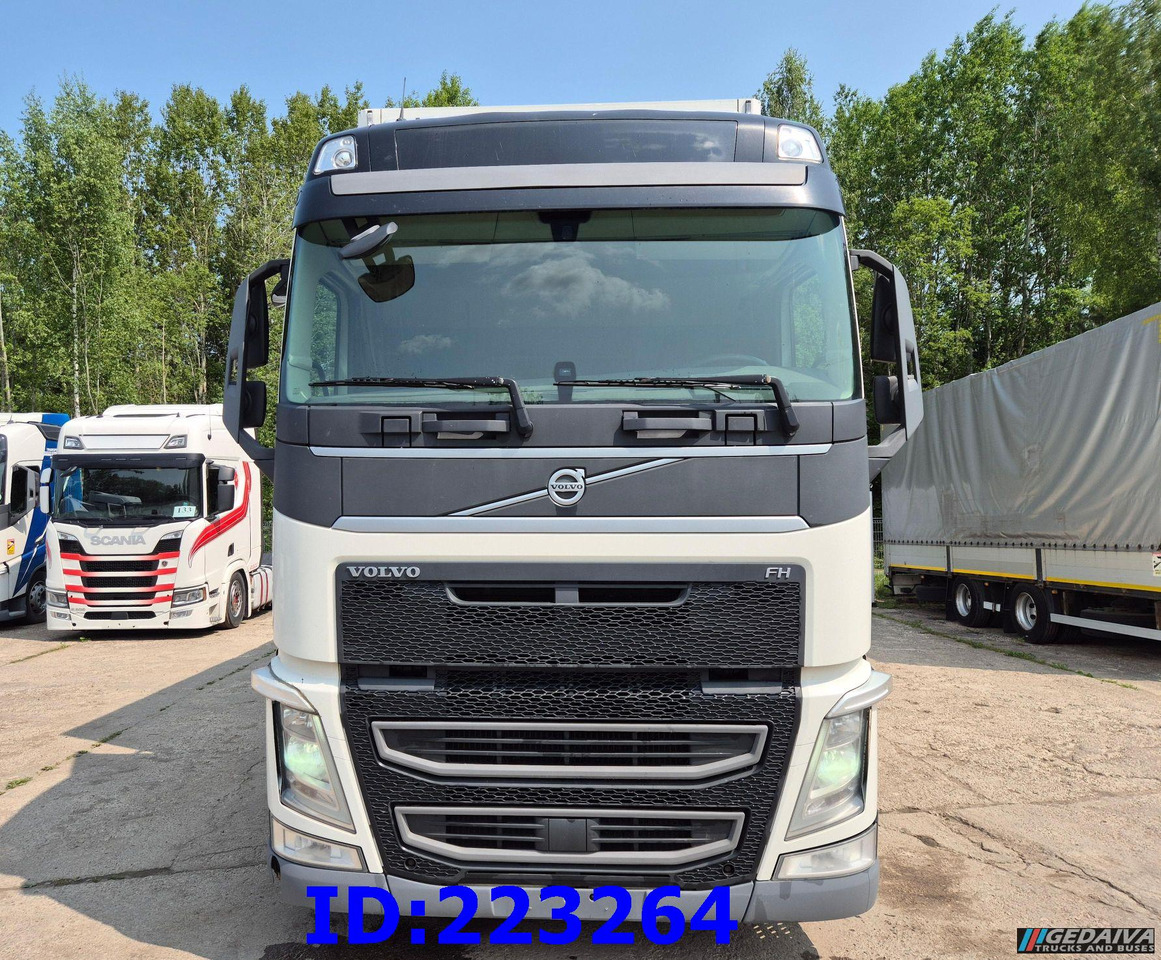 VOLVO FH13 460HP 6x2 Steering axle Euro6 - Camión frigorífico: foto 4 VOLVO FH13 460HP 6x2 Steering axle Euro6 - Camión frigorífico: foto 4