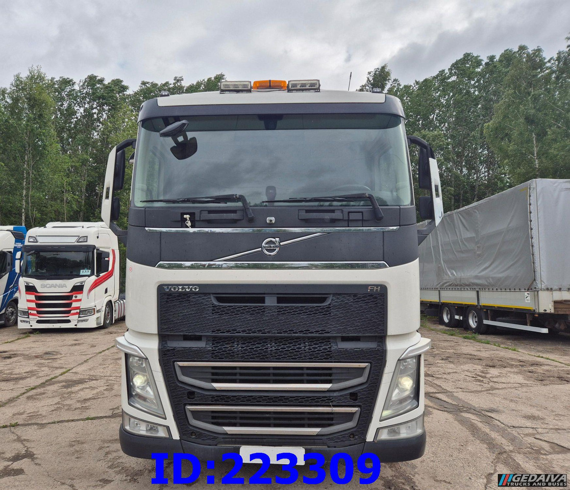 VOLVO FH13 540HP 8x2 Hook lift (2axles steering - 2 axles lifting) - Camión multibasculante: foto 2 VOLVO FH13 540HP 8x2 Hook lift (2axles steering - 2 axles lifting) - Camión multibasculante: foto 2