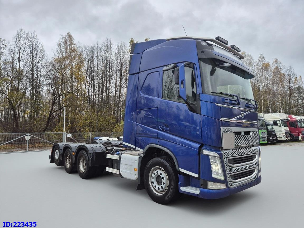 VOLVO FH13 540HP 8x4 (steering axle) - Camión chasis: foto 4 VOLVO FH13 540HP 8x4 (steering axle) - Camión chasis: foto 4