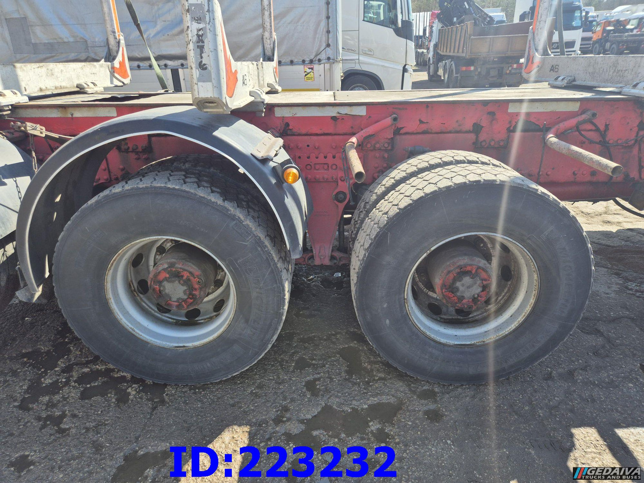 Camión forestal VOLVO FH16 700HP 8X4 Big Axles: foto 8