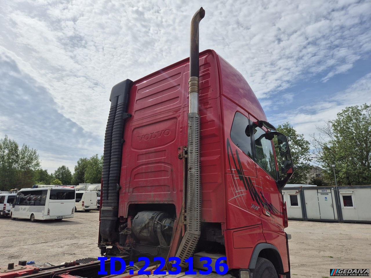 VOLVO FH16 750HP - 8x4 -Big Axles - Camión forestal: foto 5 VOLVO FH16 750HP - 8x4 -Big Axles - Camión forestal: foto 5