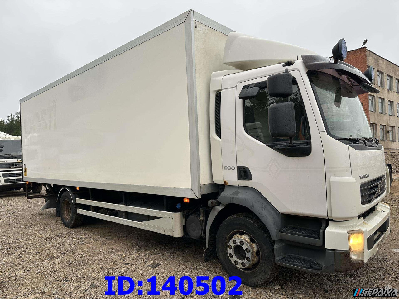 VOLVO FL 280 4x2 Manual Euro5 - Camión caja cerrada: foto 2 VOLVO FL 280 4x2 Manual Euro5 - Camión caja cerrada: foto 2