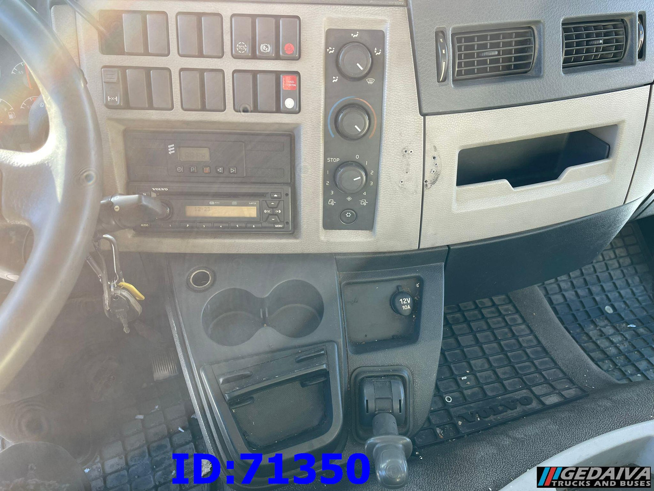 Camión frigorífico VOLVO FL 280 4x2 Refrigerator: foto 14