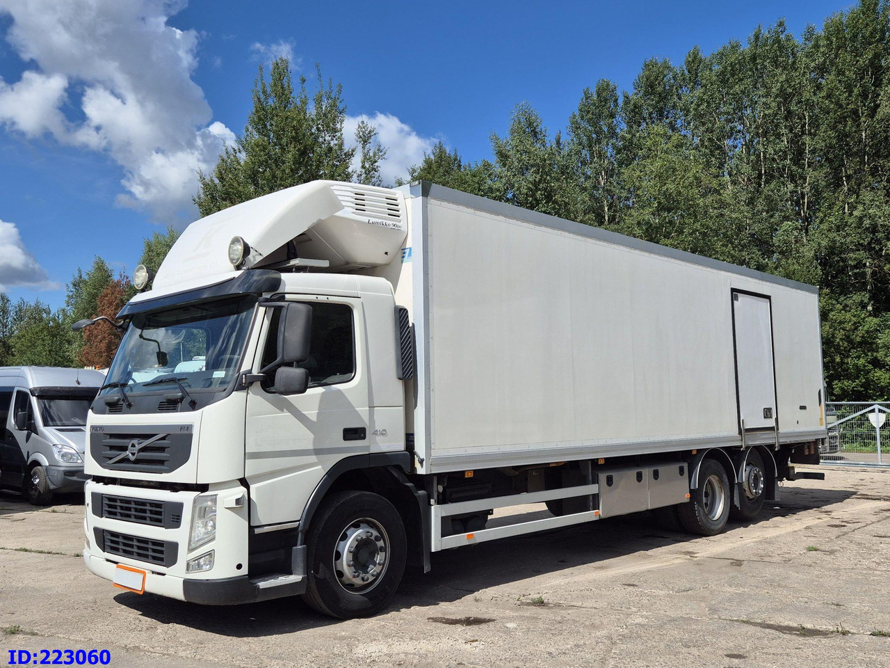 Camión frigorífico VOLVO FM 410HP - 6X2 - Euro5 -Steering axle: foto 1