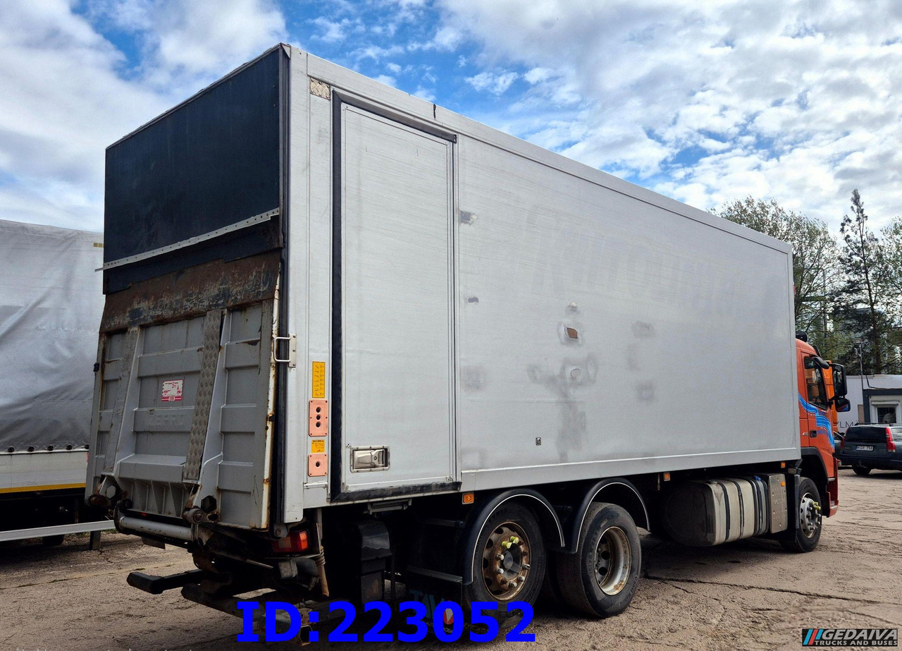 VOLVO FM11 450HP 6x2 Euro5 - Camión caja cerrada: foto 4 VOLVO FM11 450HP 6x2 Euro5 - Camión caja cerrada: foto 4