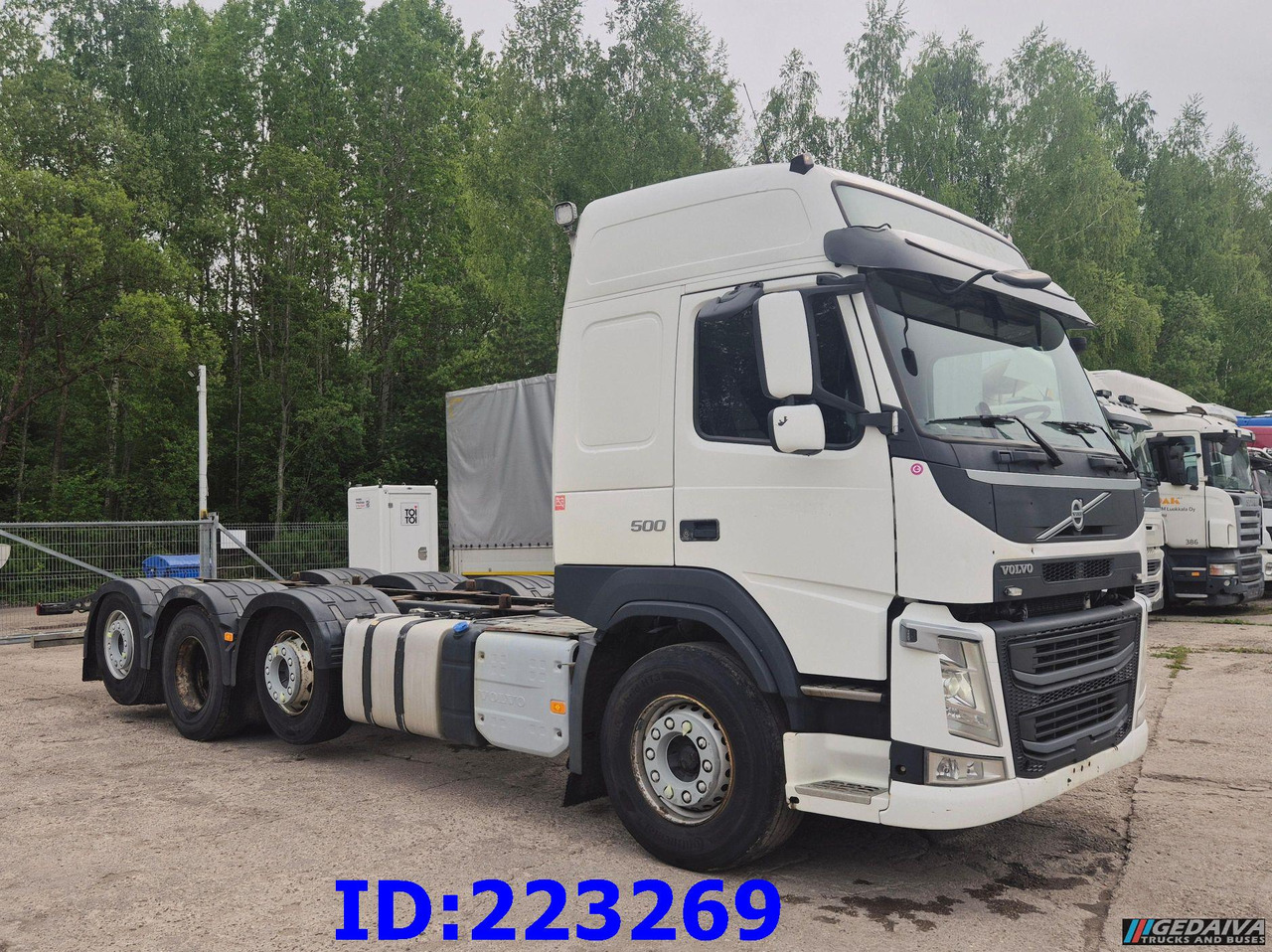 VOLVO FM13 500HP 8x2 (2 steering axels) - Camión chasis: foto 3 VOLVO FM13 500HP 8x2 (2 steering axels) - Camión chasis: foto 3
