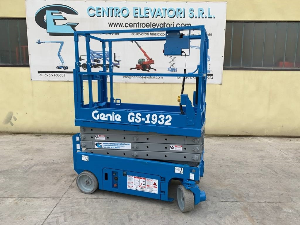 Plataforma de tijeras Genie GS 1932: foto 12 Plataforma de tijeras Genie GS 1932: foto 12