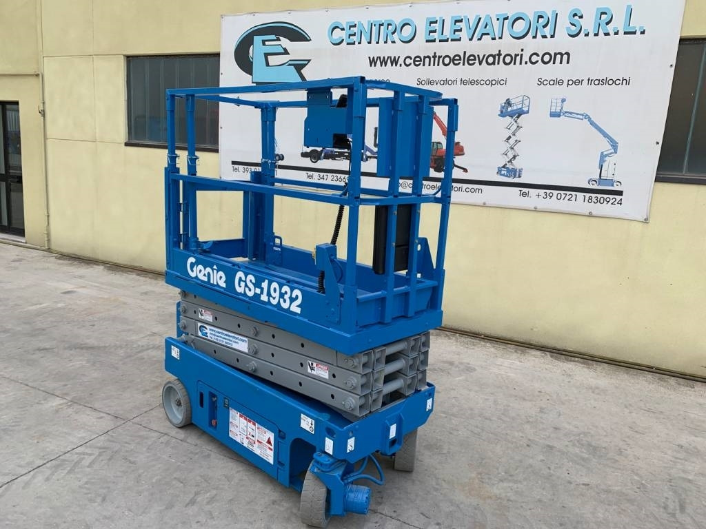 Plataforma de tijeras Genie GS 1932: foto 6 Plataforma de tijeras Genie GS 1932: foto 6