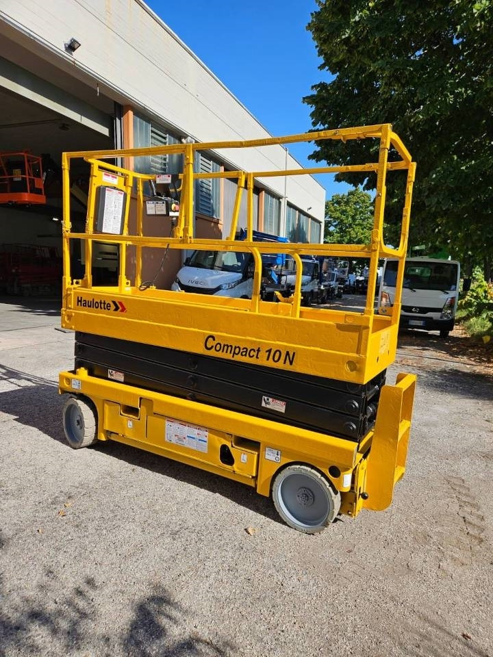 Plataforma de tijeras Haulotte Compact 10 N: foto 15 Plataforma de tijeras Haulotte Compact 10 N: foto 15