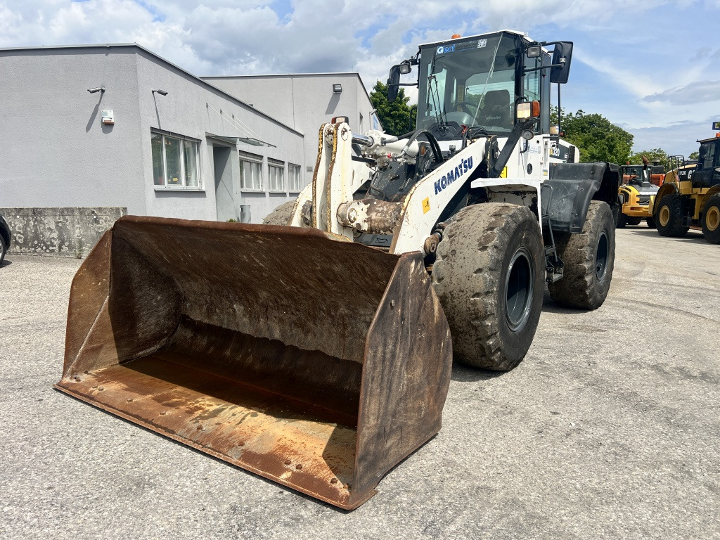 Komatsu WA 320-6 (111584) - Cargadora de ruedas: foto 2 Komatsu WA 320-6 (111584) - Cargadora de ruedas: foto 2