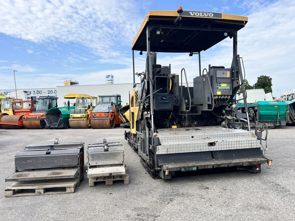 Volvo ABG P 7820 C (111649) - Pavimentadora de asfalto: foto 4 Volvo ABG P 7820 C (111649) - Pavimentadora de asfalto: foto 4