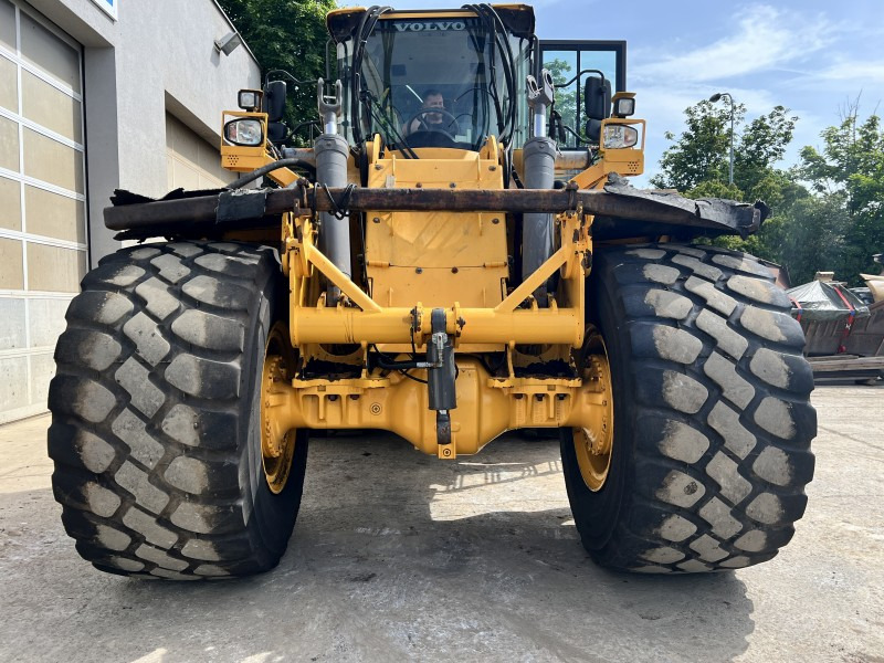 Volvo L 180 G HL (110940) - Cargadora de ruedas: foto 2 Volvo L 180 G HL (110940) - Cargadora de ruedas: foto 2