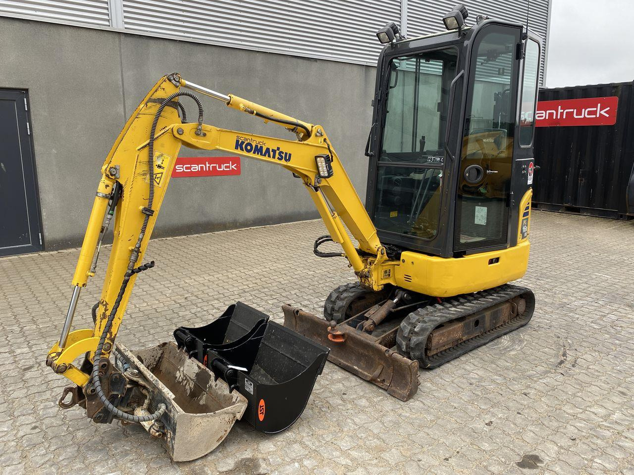 Komatsu PC16R-3HS - Miniexcavadora: foto 1 Komatsu PC16R-3HS - Miniexcavadora: foto 1