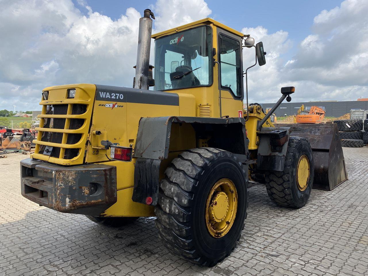 Komatsu WA270-3 - Cargadora de ruedas: foto 4 Komatsu WA270-3 - Cargadora de ruedas: foto 4