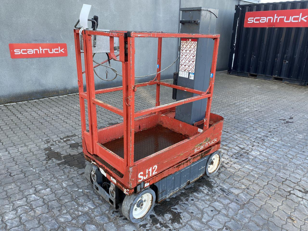Skyjack SJ12 - Plataforma de mástil vertical: foto 1 Skyjack SJ12 - Plataforma de mástil vertical: foto 1