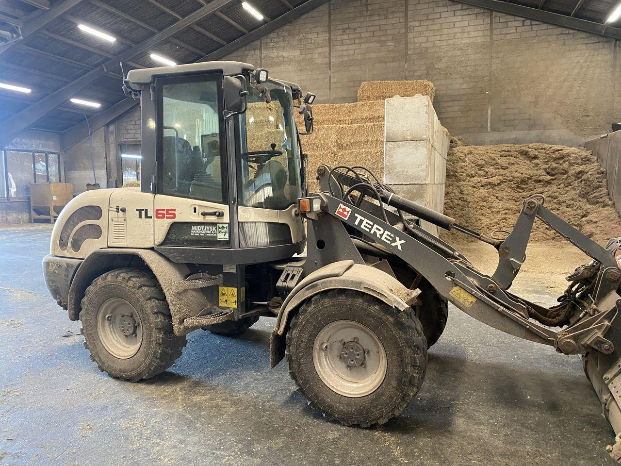 Terex TL65 - Cargadora articulada: foto 1 Terex TL65 - Cargadora articulada: foto 1