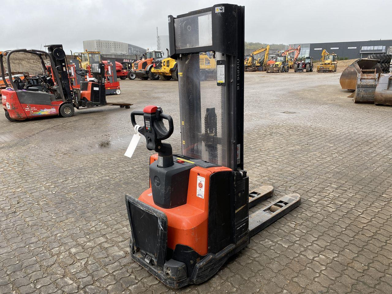 Toyota BT Staxio - Equipo de almacén: foto 5 Toyota BT Staxio - Equipo de almacén: foto 5