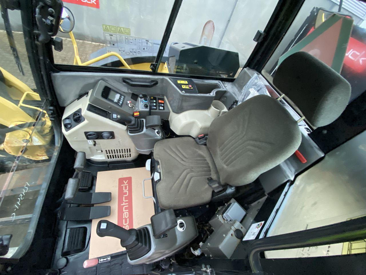 Yanmar VIO80-1A - Miniexcavadora: foto 3 Yanmar VIO80-1A - Miniexcavadora: foto 3