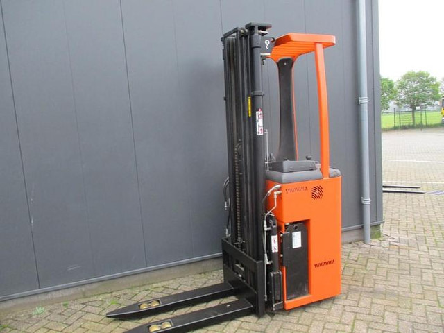 Rocla SST16 TREV 5400 - Apilador: foto 2 Rocla SST16 TREV 5400 - Apilador: foto 2