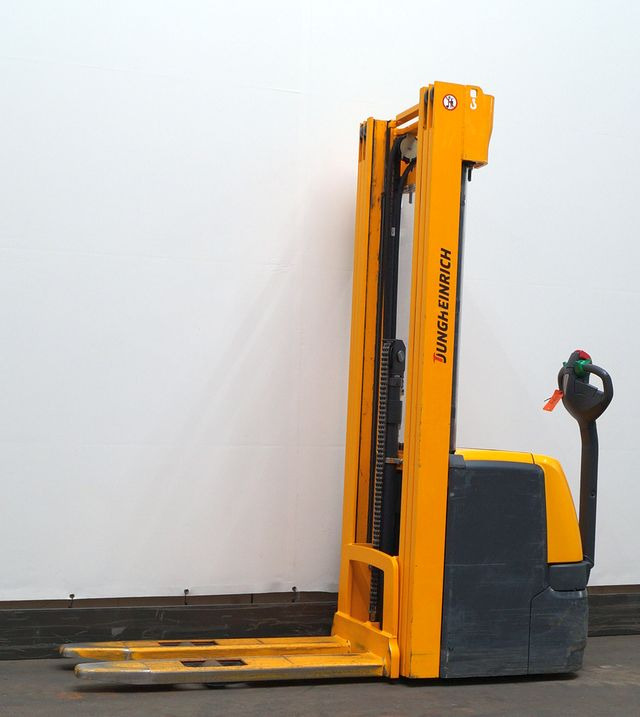 Jungheinrich EJC214 - Apilador: foto 1 Jungheinrich EJC214 - Apilador: foto 1