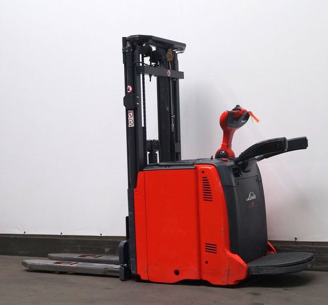 Linde L12AP - Apilador: foto 2 Linde L12AP - Apilador: foto 2