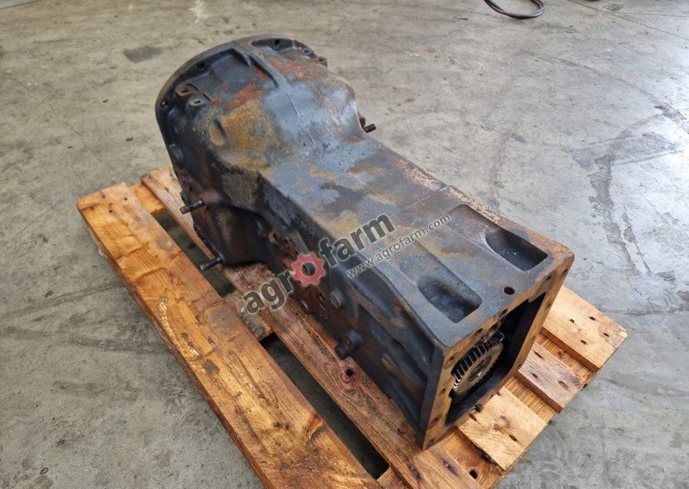 SKRZYNIA BIEGÓW NEW HOLLAND T5050 - Caja de cambios: foto 3 SKRZYNIA BIEGÓW NEW HOLLAND T5050 - Caja de cambios: foto 3