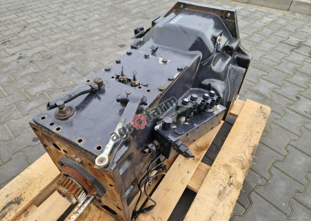 Skrzynia biegów Case CX 105 xtrashift 600100 - Caja de cambios: foto 4 Skrzynia biegów Case CX 105 xtrashift 600100 - Caja de cambios: foto 4