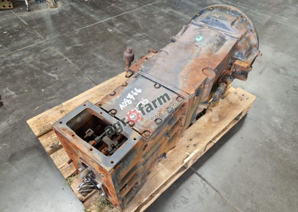 Skrzynia biegów Claas Celtis 446 - Caja de cambios: foto 3 Skrzynia biegów Claas Celtis 446 - Caja de cambios: foto 3