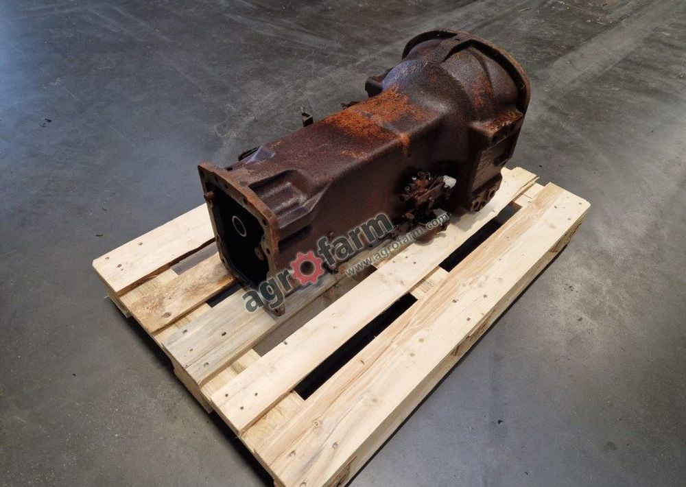 Skrzynia biegów New Holland T4.75 - Caja de cambios: foto 3 Skrzynia biegów New Holland T4.75 - Caja de cambios: foto 3