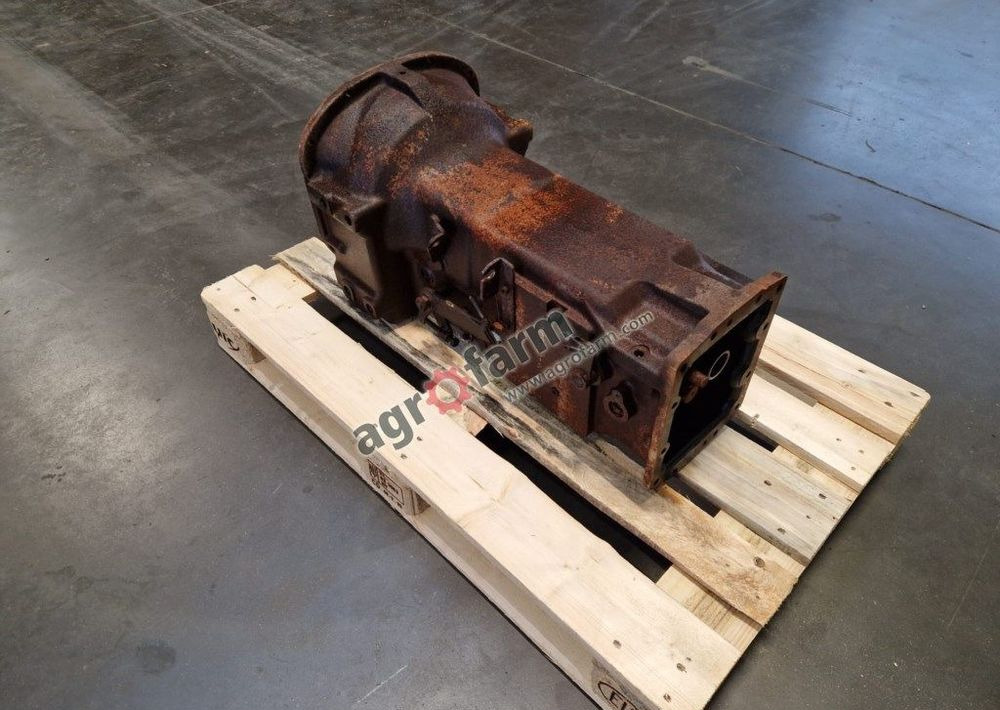 Skrzynia biegów New Holland T4.75 - Caja de cambios: foto 2 Skrzynia biegów New Holland T4.75 - Caja de cambios: foto 2