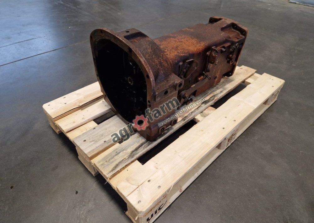 Skrzynia biegów New Holland T4.75 - Caja de cambios: foto 4 Skrzynia biegów New Holland T4.75 - Caja de cambios: foto 4