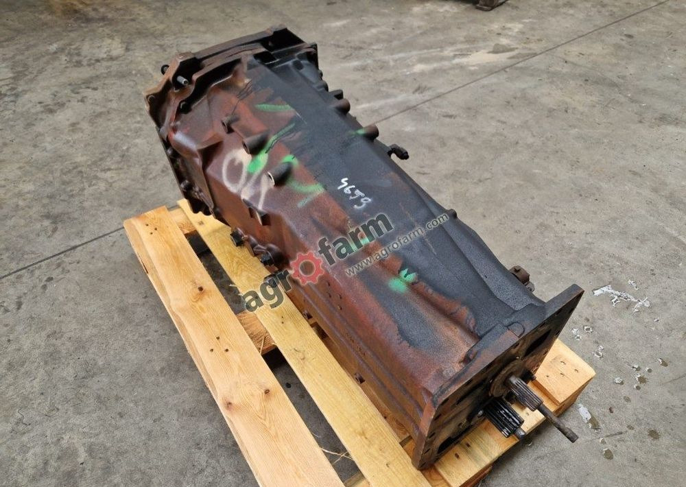 Skrzynia biegów Renault Claas Ares 630 - Caja de cambios: foto 3 Skrzynia biegów Renault Claas Ares 630 - Caja de cambios: foto 3