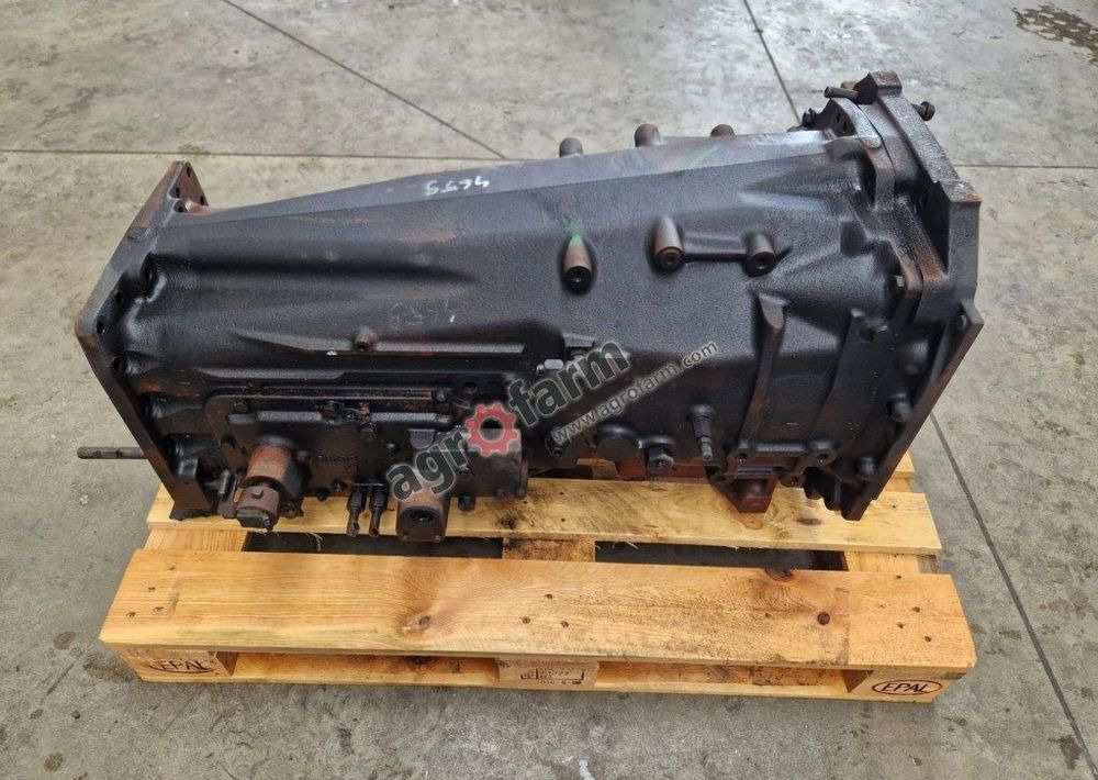 Skrzynia biegów Renault Claas Ares 630 - Caja de cambios: foto 2 Skrzynia biegów Renault Claas Ares 630 - Caja de cambios: foto 2