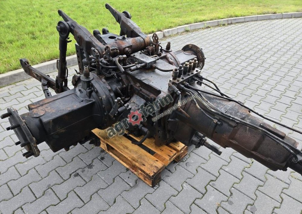 Skrzynia biegów, most tylny Valtra N91 TB07881 - Caja de cambios: foto 1 Skrzynia biegów, most tylny Valtra N91 TB07881 - Caja de cambios: foto 1