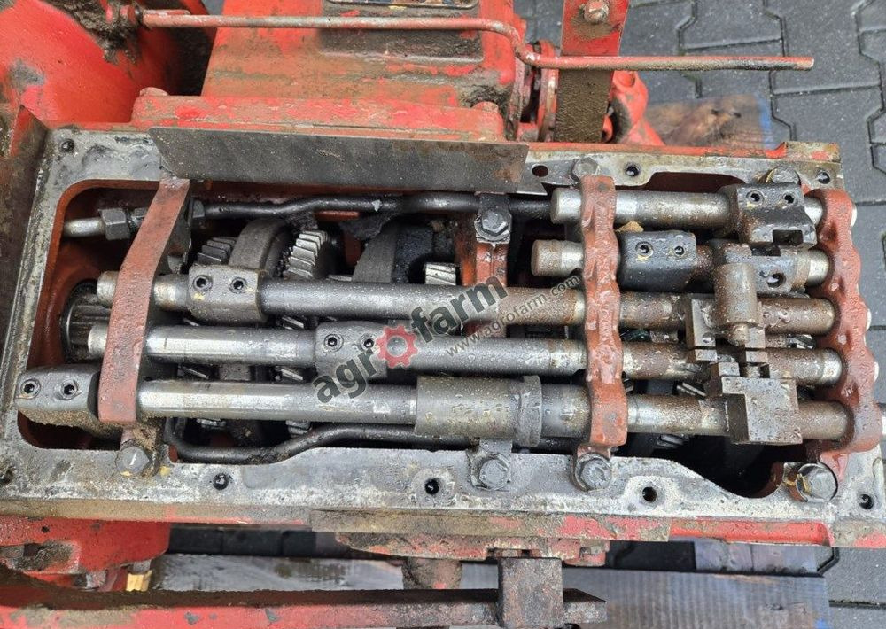 Skrzynia biegów, tylny most Case 1255 XL - Caja de cambios: foto 3 Skrzynia biegów, tylny most Case 1255 XL - Caja de cambios: foto 3