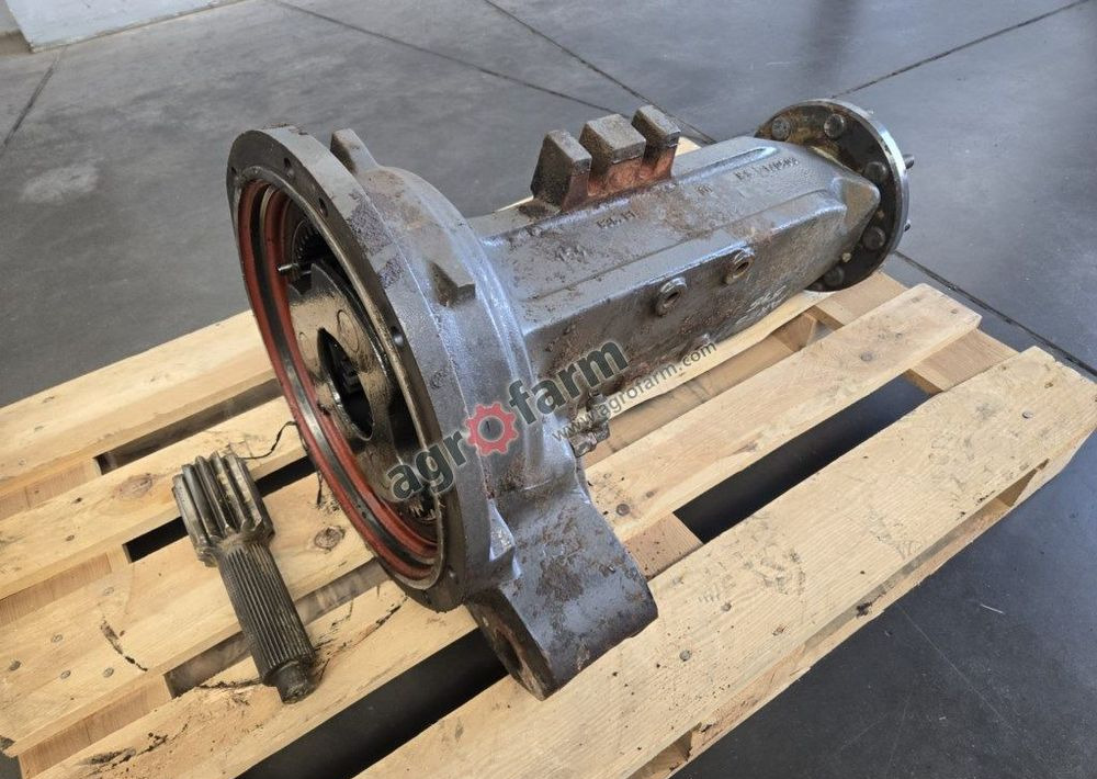 Zwolnica tylna, lewa Renault Ares 546 540 550 - Transmisión: foto 1 Zwolnica tylna, lewa Renault Ares 546 540 550 - Transmisión: foto 1