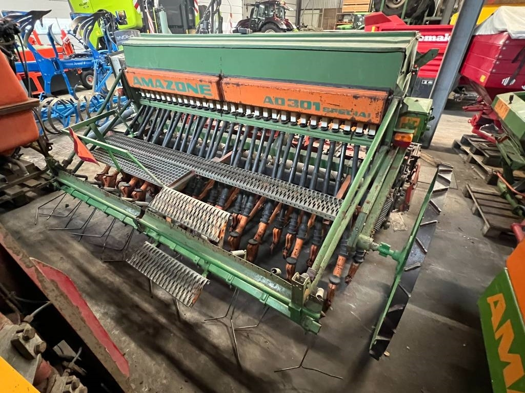 Amazone AD 8 - 301 Special + Vicon T300 Kopeg - Sembradora: foto 3 Amazone AD 8 - 301 Special + Vicon T300 Kopeg - Sembradora: foto 3