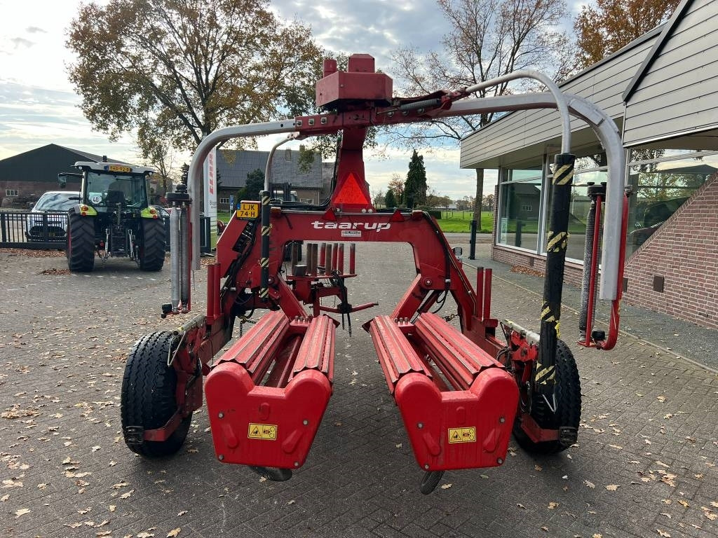 Kverneland Taarup 7664 - Encintadora de pacas: foto 4 Kverneland Taarup 7664 - Encintadora de pacas: foto 4