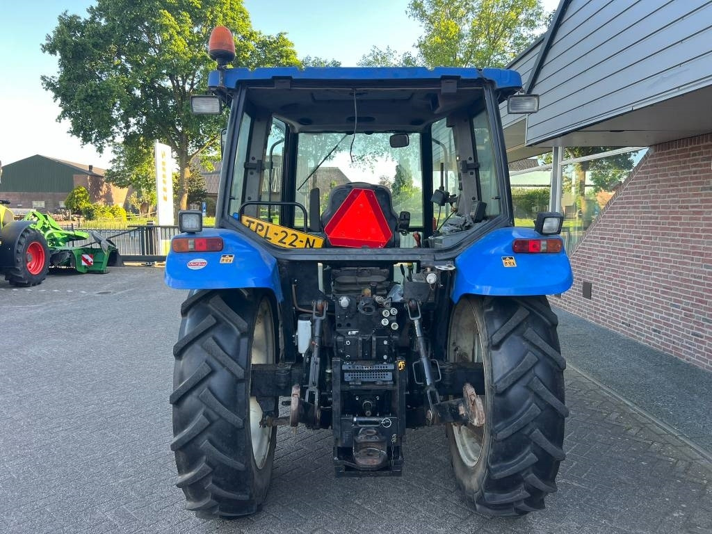 New Holland TL 90  - Tractor: foto 4 New Holland TL 90  - Tractor: foto 4